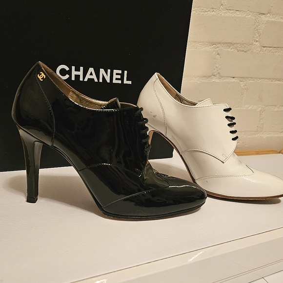 SALE Chanel Black Patent Leather Booties Loafer Style Heels with gold CC - Picture 15 of 16